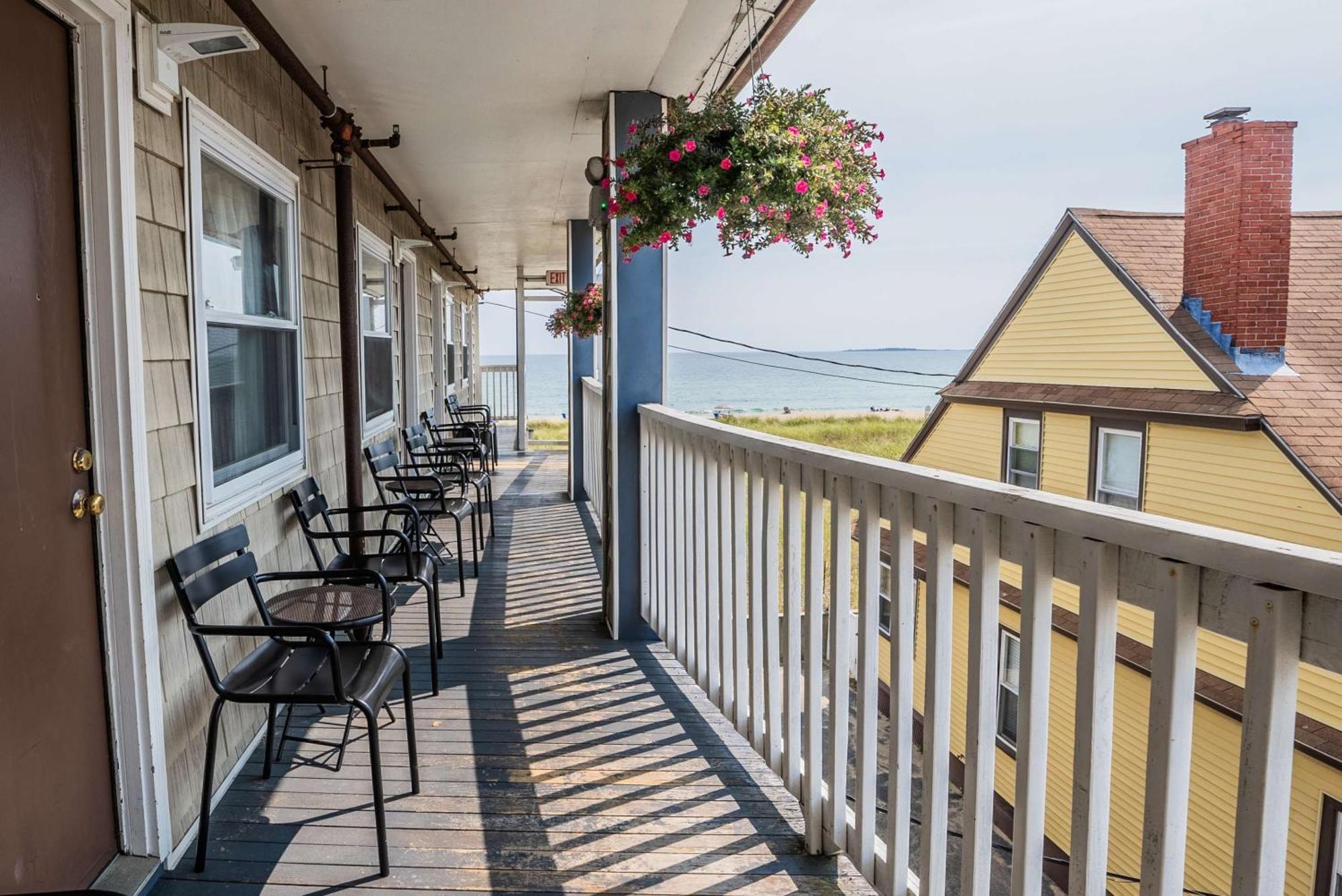 Waves Oceanfront Resort Old Orchard Beach Buitenkant foto